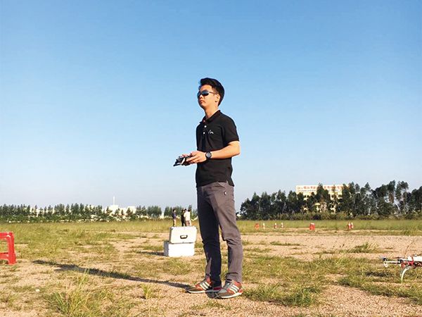 内蒙古无人机运载过程中如何确保飞行稳定性？